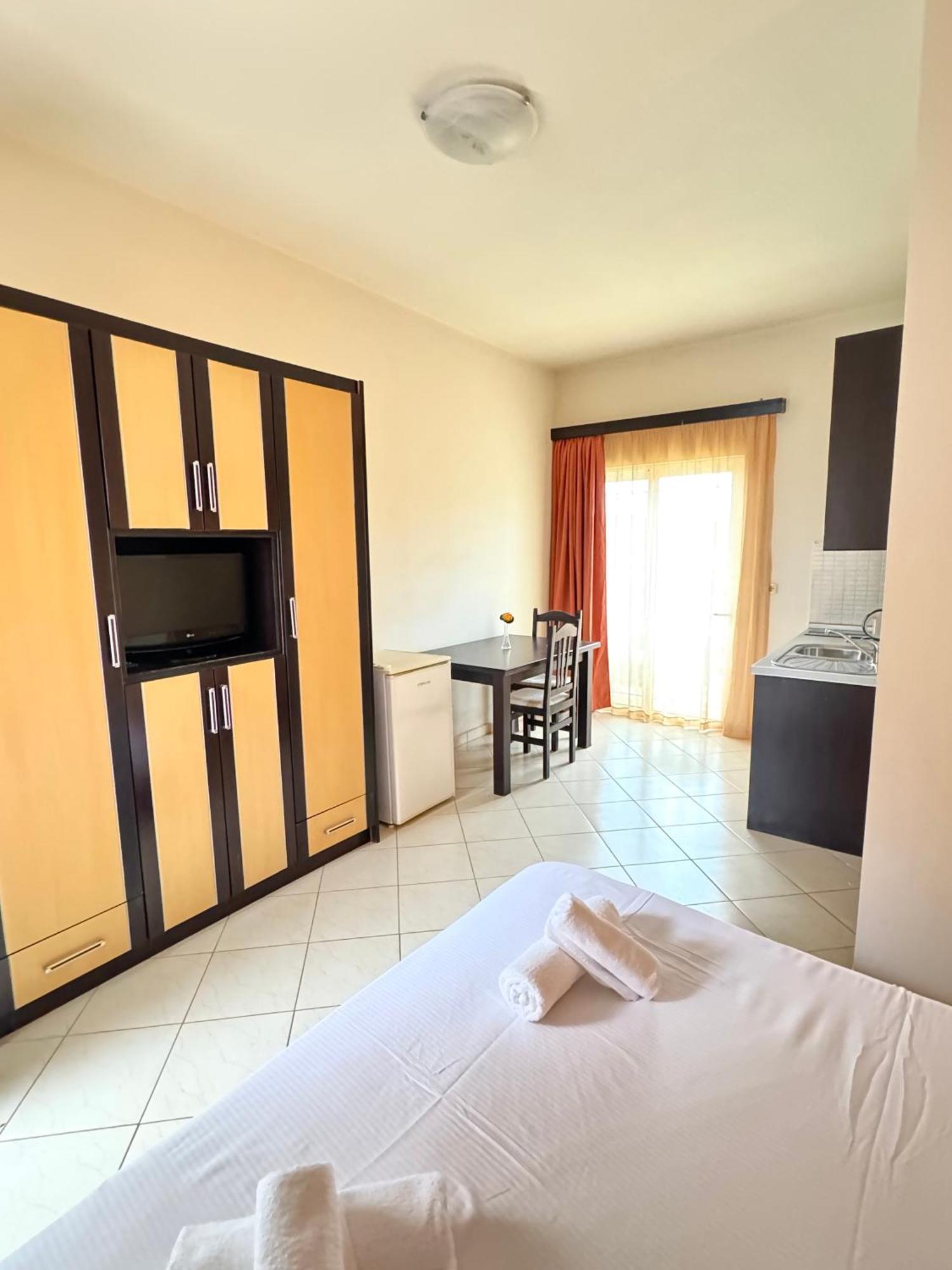 Ksamil Harmony Studios Ngoại thất bức ảnh